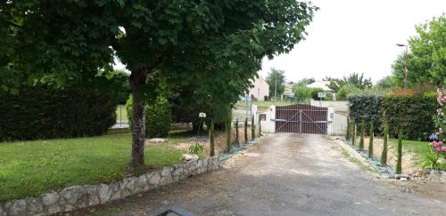 Saint-Porchaire House | chambres d hôtes DOMAINE DES ALLEES