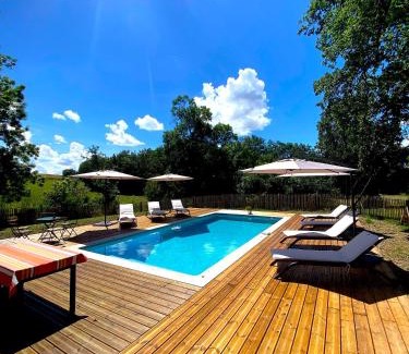 Valence-sur-Baise Bed & Breakfast | Chambres d'hôtes de charme avec piscine - Le Clos Boissiere