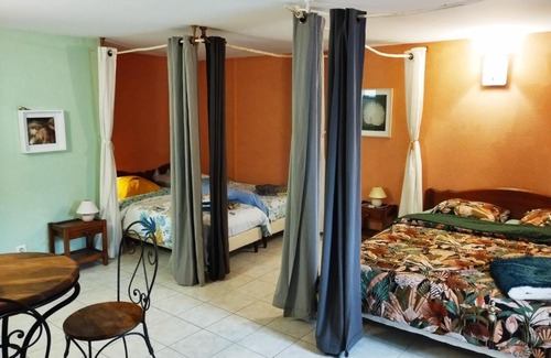 Auxillac Bed & Breakfast | Chambres d'hôtes Le Moulin d'Auxillac
