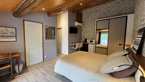 Le Bourdet House | Chambres d'hôtes Les Rozières