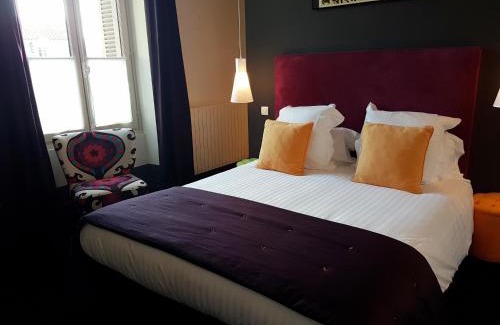 Centre Ville Bed & Breakfast | Chambres d'Hôtes Maison La Porte Rouge