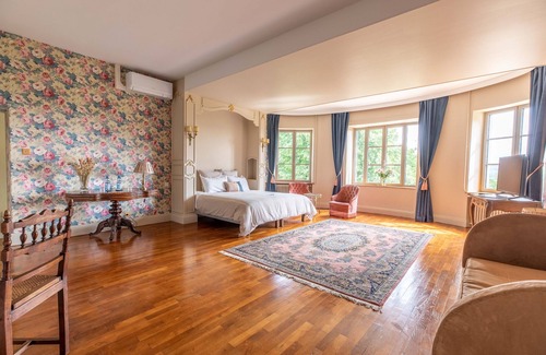 Charmeil Bed & Breakfast | Chambres D'hôtes Vichy : Château de Charmeil
