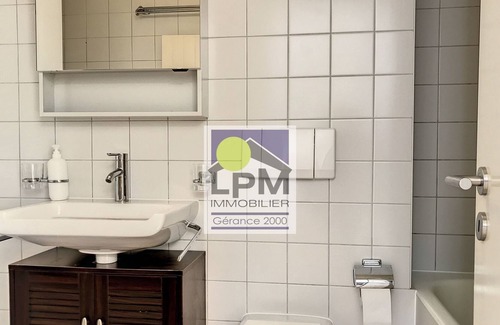Leysin Apartment | Chamossaire B102 5 minutes from the cable cars and near the centre, modern apartment house. Apartmen