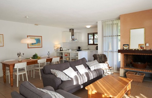 Salles Ski Chalet | Champagne 6p - Three Bedroom Chalet, Sleeps 6