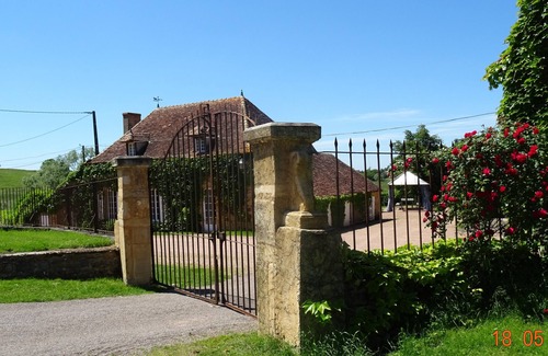 Champlecy House | Champlecy: Mansion - Champlecy