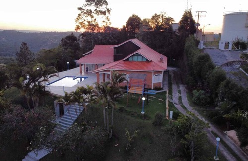 Mairinque House | Chancara with beautiful view, in gated community prox. to Shopping Catarina.