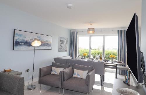 Newport House | Chandler's Retreat