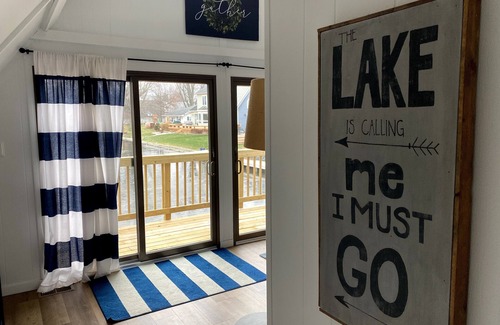 Syracuse House | Channel Front Lake Wawasee