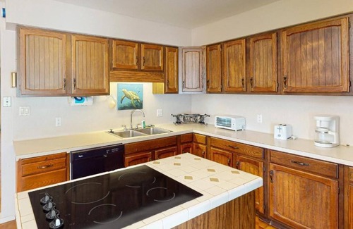 Port Isabel Condo | Channel-Front Port Isabel Family Home. Gulf/Bay Fishing and Close to SPI Beach!