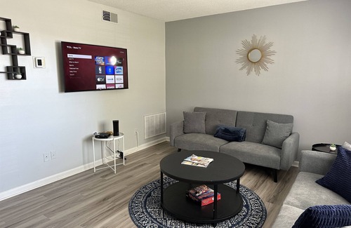 Chapel Hill Condo | Chapel Hill Haven: Urban Retreat near shops & Eats