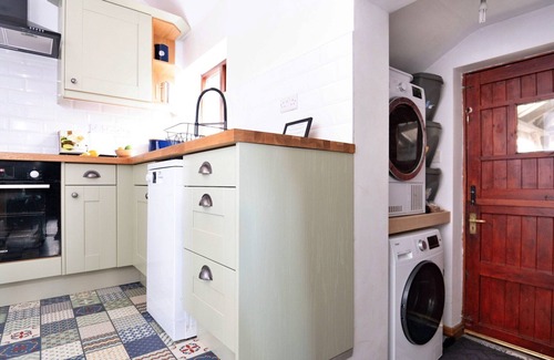 Denbigh Cottage | Chapel in Denbighshire near Snowdonia