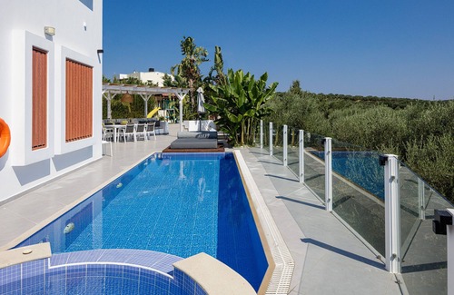 Roumeli Villa | Chara Sensory Luxury Villa with Heated Pool & Gymn