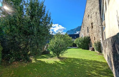 Osse-en-Aspe Cottage | Character cottage classified 3 stars Wifi Osse en Aspe - 9 people