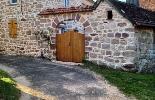 Puy-d'Arnac House | CHARACTER GITE FOR 10 PEOPLE