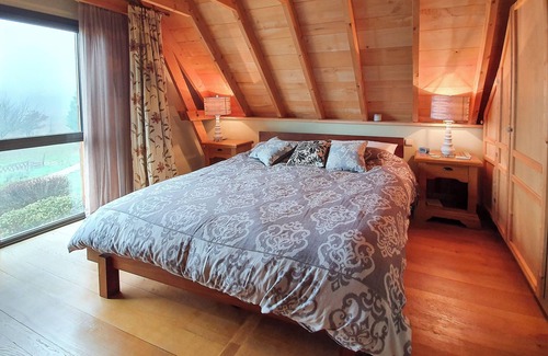 Cajarc Bed & Breakfast | Character house 10 minutes walk from the medieval village of Cajarc with swimming pool