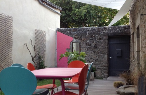 Guerande House | Character house facing the medieval city