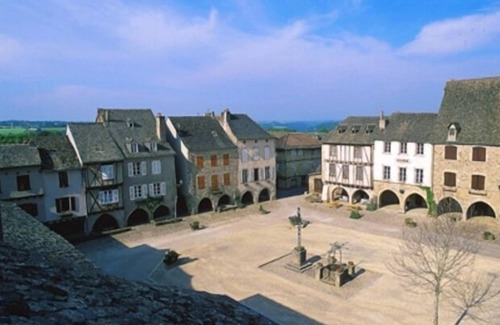 Lescure-Jaoul House | Character house, Les Cayroux