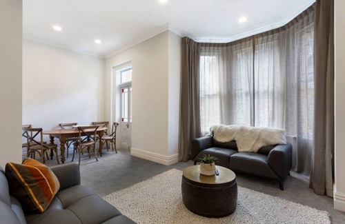 Dunedin City Centre House | Character on Stuart Street