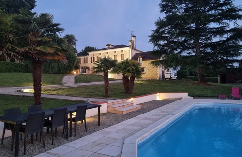Horsarrieu Villa | Character stone period villa for up to 15 near all amenities with swimming pool