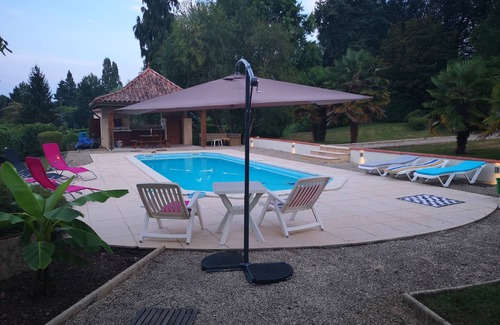 Horsarrieu Villa | Character stone period villa for up to 15 near all amenities with swimming pool