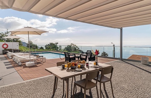 Monte Villa | Character villa, sea and Funchal view | Portada