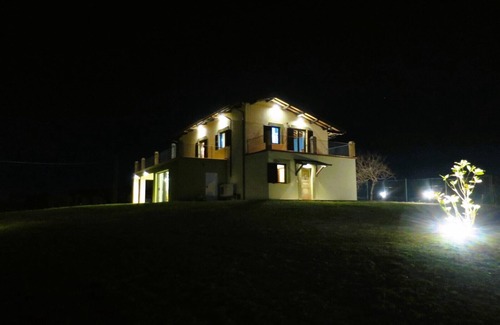 Marciano House | Characteristic restored farmhouse with 360° views