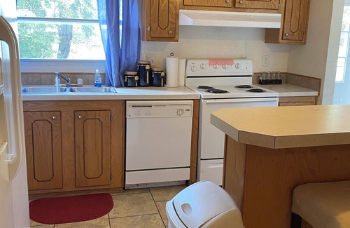 Hydro House | Charl & Jami’s 2nd Marais Rental- cozy for family and our worker crews!