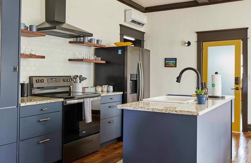 Five Points South House | Charles on 11th: Historic Gem, Events & Groups!