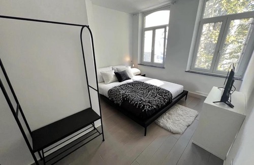Charleroi Apartment | Charleville H centre - gare - aéroport