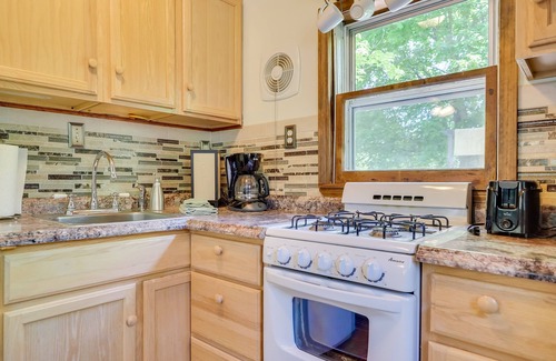 Charlevoix Cabin | Charlevoix Cabin w/Patio & Grill - Steps to Lake!