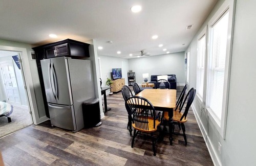 New Baltimore Apartment | `Charlie`s by the Bay` # 4