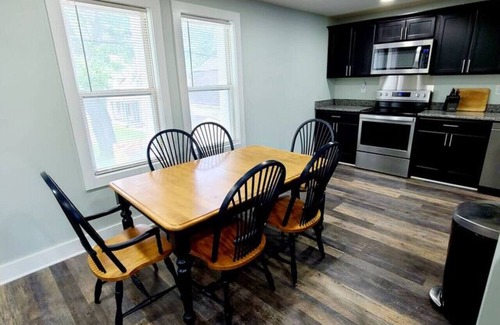 New Baltimore Apartment | `Charlie`s by the Bay` # 4