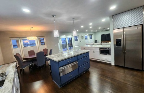 Pearl Beach House | "Charlie's on the North Channel" Beautiful Home