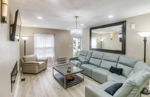 Wesley Heights House | Charlotte Home with Yard - Near Spectrum Center!