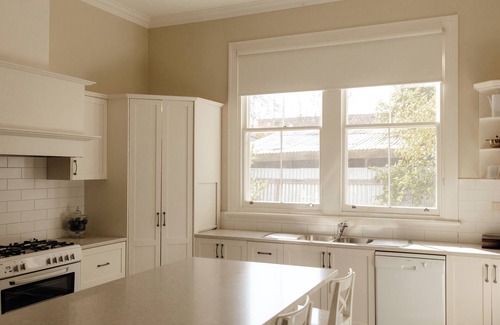 Echuca House | Charlotte's Cottage, Port of Echuca