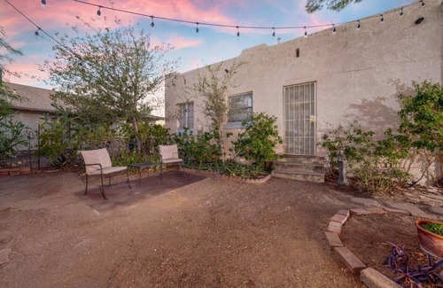 West University House | Charm/Near 4th Ave/Walk to U of A/1 BR 1 BA