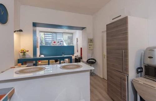 Saint-Lambert Apartment | Charmant 2 Pièces au rdc D'une Maison de Ville Dans une Impasse Résidentielle