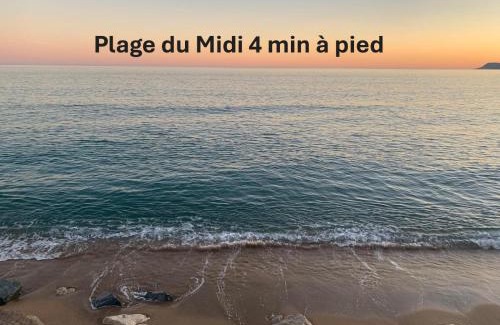 Le Suquet Apartment | CHARMANT 2 PIECES AVEC TERRASSE VUE MER l! A1B120