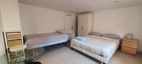 La Ferte-Gaucher Apartment | Charmant appartement 2p avec piscine partagée