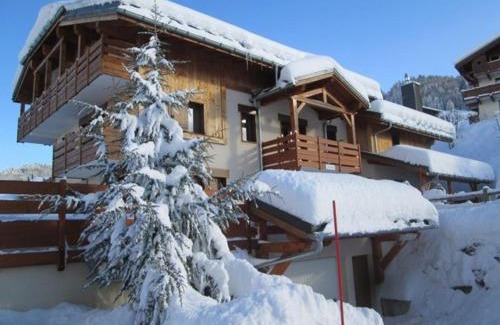 Flumet Apartment | Charmant appartement au pied des pistes avec piscine et parking - FR-1-505-13