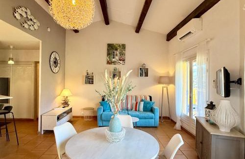 Espero-Pax Apartment | Charmant deux pièces avec une vue imprenable sur la crique Nôtre-Dame