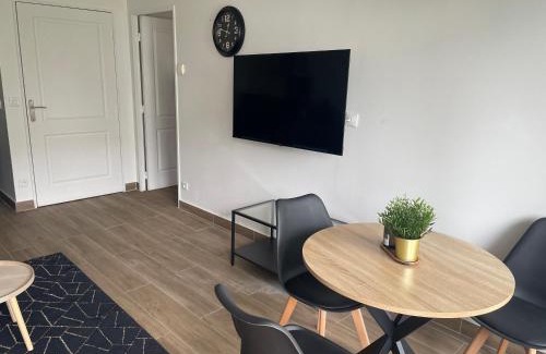 Saint-Denis Apartment | Charmant deux pièces avec balcon
