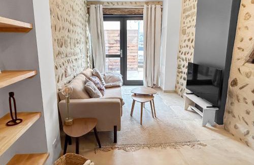 Chateauneuf-sur-Isere Apartment | Charmant Duplex Avec Terrasse