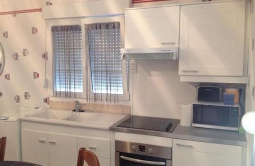 Etain House | Charmant Gîte à Étain, Tout Inclus, Proche Verdun avec Terrasse et Parking - FR-1-585-3