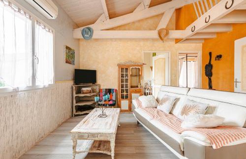 Landrais House | Charmant Gite Egaux De Chambon