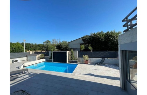 Jebsheim Condo | Charmant Logement Avec Piscine et Jacuzzi