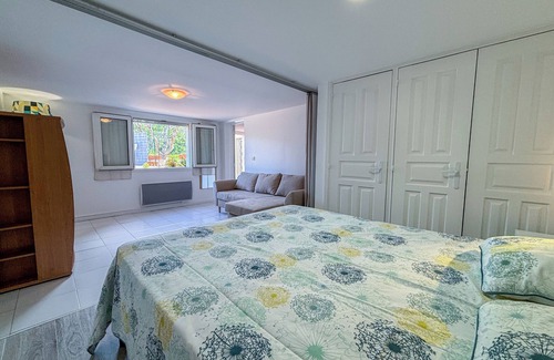 Plan-de-la-Tour Apartment | Charmant Rez-de-villa Avec Piscine et Terrasse