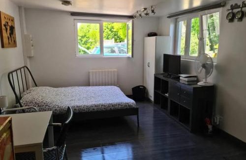 Saint-Ay Apartment | Charmant studio à Saint-Ay, 25 m², avec vue sur le jardin