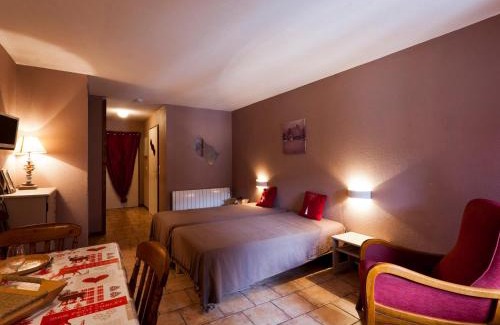 Brides-les-Bains Apartment | Charmant studio pour 4 pers. avec balcon, parking et wifi, à deux pas des Thermes et du centre village - FR-1-512-212