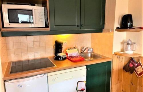 La Salle-les-Alpes Apartment | Charmant T2 avec grande terrasse, proche télécabines et commerces, parking inclus - FR-1-330F-43